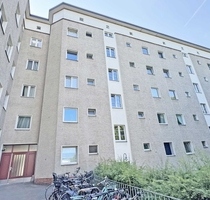 freie Wohnung direkt am Flughafen Tempelhof - Berlin Neukölln