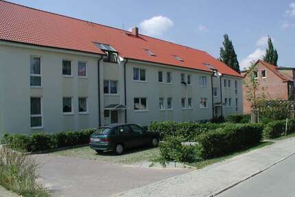 Wohnung zum Mieten in Schwerin 353,00 € 45.86 m²