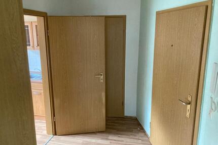 2-Raum-Wohnung mit Einbauküche in Ellefeld, ca. 40 m² – ab 01.05.2026
