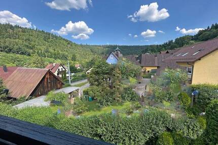 Einfamilienhaus mit Einliegerwohnung und Garten in ruhiger Wohnlage - Unterreichenbach Dennjächt