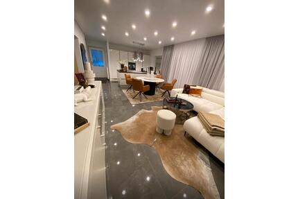 Exklusive, vollmöblierte 2-Zimmer Eigentumswohnung mit Terrasse - Friedrichsdorf