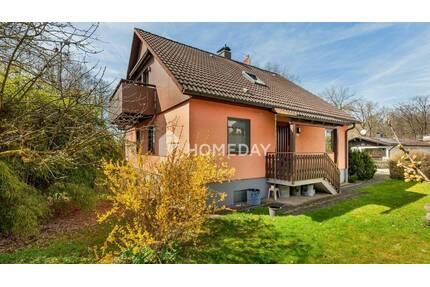 Ruhig gelegenes Einfamilienhaus mit großem Grundstück und vielseitigen Nutzungsmöglichkeiten - Altdorf bei Nürnberg Röthenbach