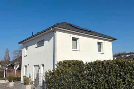 Neuwertiges Einfamilienhaus in Weingarten (Baden) Provisionsfrei