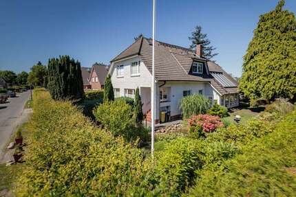 Haus zum Kaufen in Hamburg 995.000,00 € 215.99 m²