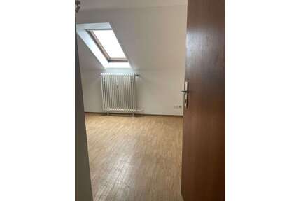 Wohnung zum Mieten in Augsburg 300,00 € 23 m²
