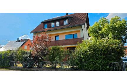 TOP- Haus Mehrfamilienhaus mit großem eingezäunten Garten - Schlüsselfeld