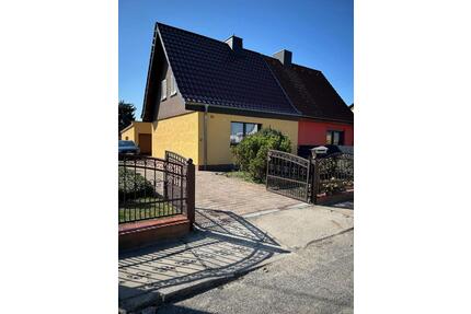 Doppelhaushälfte in ruhiger Lage mit Aus-und Umbaupotential - Wittenberg Lutherstadt