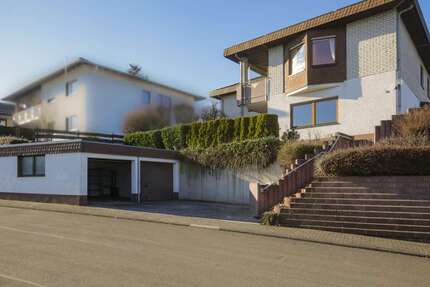 Haus zum Kaufen in Reiskirchen 390.000,00 € 203 m²