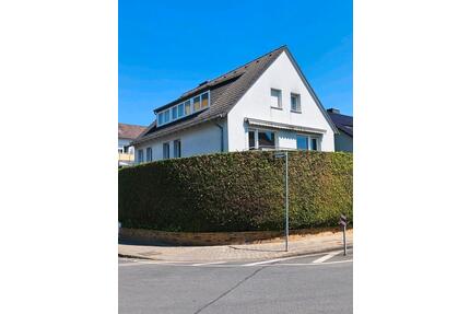 Wohnhaus mit Büro 322 qm zuzüglich 200qm Nutzfläche - Neu-Isenburg