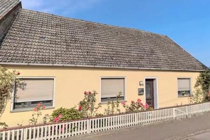 Haus mit Scheune und Garten - 105.000,00&nbsp;EUR Kaufpreis, ca.&nbsp; 135,00&nbsp;m&sup2; in Klötze (PLZ: 38486)