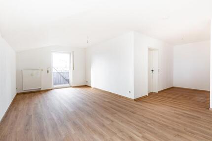 Helle 2-Zimmer-Wohnung mit Balkon in zentraler, ruhiger Lage - Ergoldsbach Langenhettenbach
