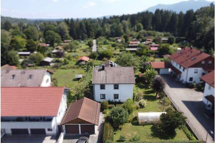 Ruhiges, sonniges Grundstück mit Altbestand in Top-Lage von Penzberg!