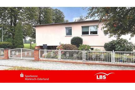 Einziehen und Wohlfühlen - 240.000,00&nbsp;EUR Kaufpreis, ca.&nbsp; 102,00&nbsp;m&sup2;&nbsp;Wohnfl&auml;che in Neutrebbin (PLZ: 15320)