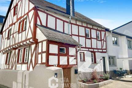 Airbnb-Investment am Rhein: 3 kernsanierte Apartments in Boppard