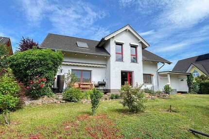 Haus zum Kaufen in Leegebruch 495.000,00 € 155.43 m²