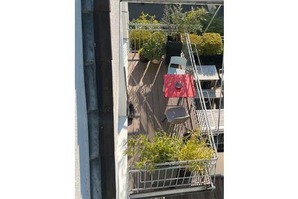 Maisonette-Whg mit Balkon & Dachterrasse- befristet - Köln Rodenkirchen