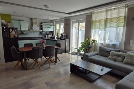 Provisionsfrei: Kernsanierter Bungalow in Winterbach