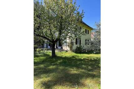 Haus zum Kaufen in München 1.950.000,00 € 188 m²