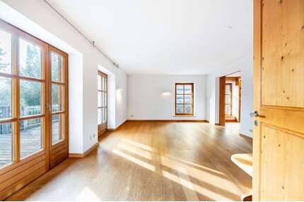 Haus zum Kaufen in München-Johanneskirchen-Gemarkung Bogenhausen 3.480.000,00 € 282.57 m²