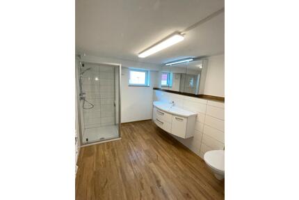 Moderne 2 Zimmer Wohnung in Wallerstein - Nördlingen