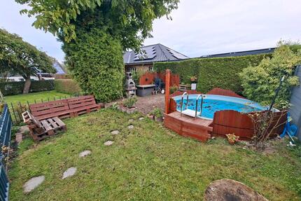 3 Zimmer-Wohnung mit Pool + großzügigem Eingangsbereich - Labenz - Sandesneben