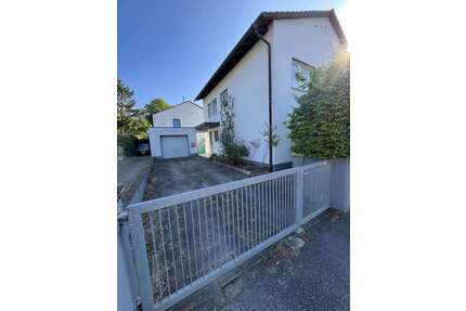 Haus zum Mieten in Mannheim 1.500,00 € 102 m²
