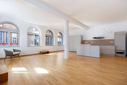 Wohnung zum Kaufen in Frankfurt 829.000,00 € 87 m²