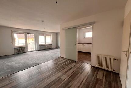 Helle 3,5 Zimmer Wohnung - 1.400,00&nbsp;EUR Kaltmiete, ca.&nbsp; 91,00&nbsp;m&sup2; in Pfullendorf (PLZ: 88630)