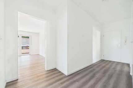 Wohnung zum Kaufen in Düsseldorf 357.000,00 € 120 m²