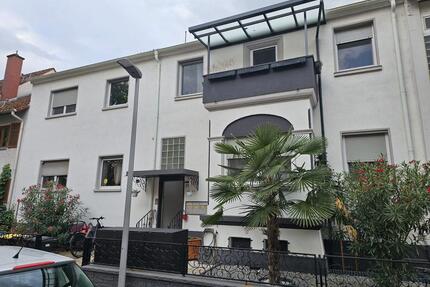 Modernes Zweifamilienhaus mit zwei privaten Gärten & Pools - Ludwigshafen am Rhein Mundenheim