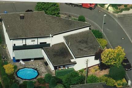 Haus zum Kaufen in Runkel-Dehrn 650.000,00 € 201 m²