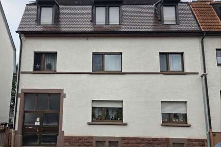 Haus zum Kaufen in Karlsruhe 749.000,00 € 270 m²