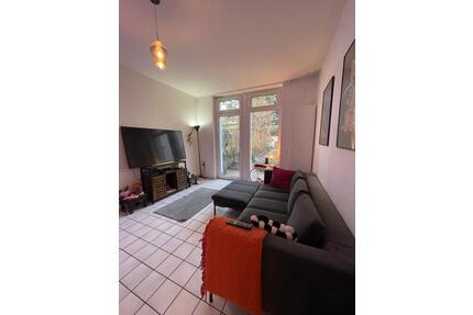 ZENTRALE WOHNUNG MIT GARTEN - 1.260,00&nbsp;EUR Kaltmiete, ca.&nbsp; 70,00&nbsp;m&sup2; in Frankfurt am Main (PLZ: 60598) Sachsenhausen Süd