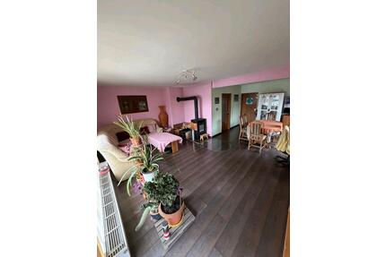 Großes Einfamilienhaus mit wunderschönem Garten - Schönthal