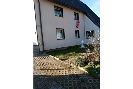 Haus zu Verkaufen - 120.000,00&nbsp;EUR Kaufpreis, ca.&nbsp; 80,00&nbsp;m&sup2; in Rochlitz (PLZ: 09306)