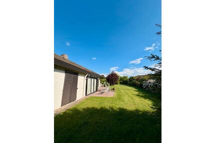 Bungalow auf 2000 QM Grundstück mit parkähnlichem Garten - Horb am Neckar