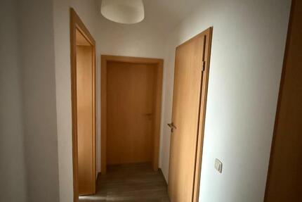 3 Z. - DG Mietwohnung - 650,00&nbsp;EUR Kaltmiete, ca.&nbsp; 95,00&nbsp;m&sup2; in Weiden in der Oberpfalz (PLZ: 92637)