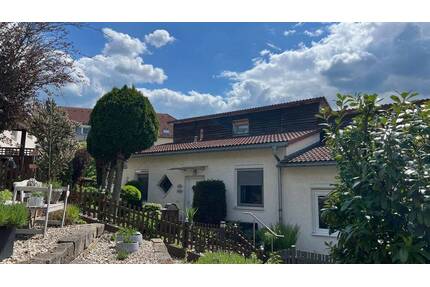 Ihr neues Zuhause in Dohma - 235.000,00&nbsp;EUR Kaufpreis, ca.&nbsp; 78,00&nbsp;m&sup2;&nbsp;Wohnfl&auml;che in Dohma (PLZ: 01796)