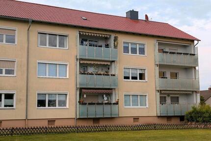 Provisionsfrei: Kernsanierte 3-Zi.-Wohnung mit Garage - Remlingen-Semmenstedt