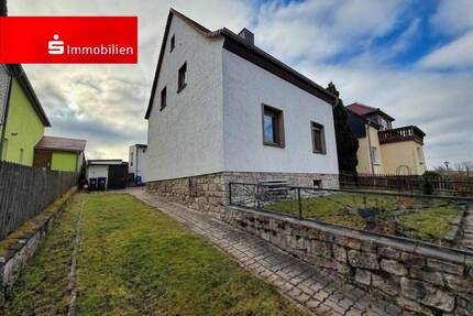 Hier können Sie einziehen! Freistehendes Einfamilienhaus mit großem Garten! - Niedertrebra