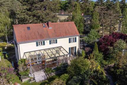 Haus zum Kaufen in Berlin 1.680.000,00 € 165.5 m²