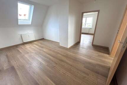 Wohnung zum Mieten in Langenbernsdorf 495,00 € 64 m²
