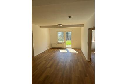 Großzügige 3-Zimmer-Erdgeschosswohnung mitten in der Natur - Malente
