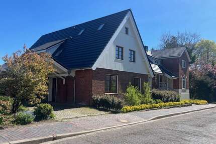 Haus zum Mieten in Meldorf 2.000,00 € 233.54 m²