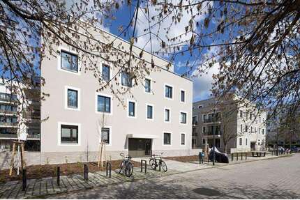 Wohnung zum Mieten in Berlin 1.377,76 € 86.11 m²