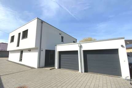 Haus zum Kaufen in Günzburg 980.000,00 € 272 m²