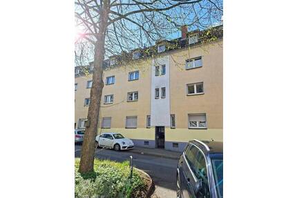 ***Gemütliche Dachgeschoss-Wohnung mit 1,5 Zimmern sucht nette Mieter*** - Essen Altendorf