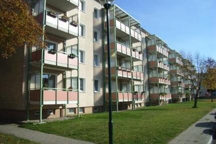 Erstbezug nach Sanierung! - 503,00&nbsp;EUR Kaltmiete, ca.&nbsp; 59,10&nbsp;m&sup2; in Neustrelitz (PLZ: 17235)