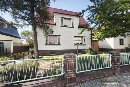 Haus zum Kaufen in Bitterfeld-Wolfen 199.000,00 € 144 m²