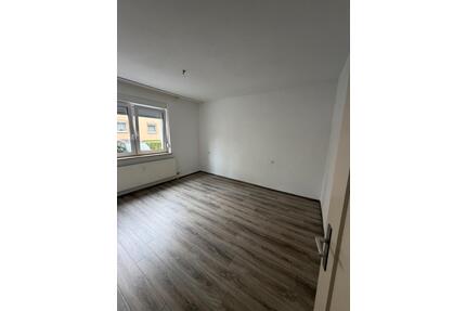 Wohnung in Böckingen - 1.000,00&nbsp;EUR Kaltmiete, ca.&nbsp; 80,00&nbsp;m&sup2; in Heilbronn (PLZ: 74080) Böckingen